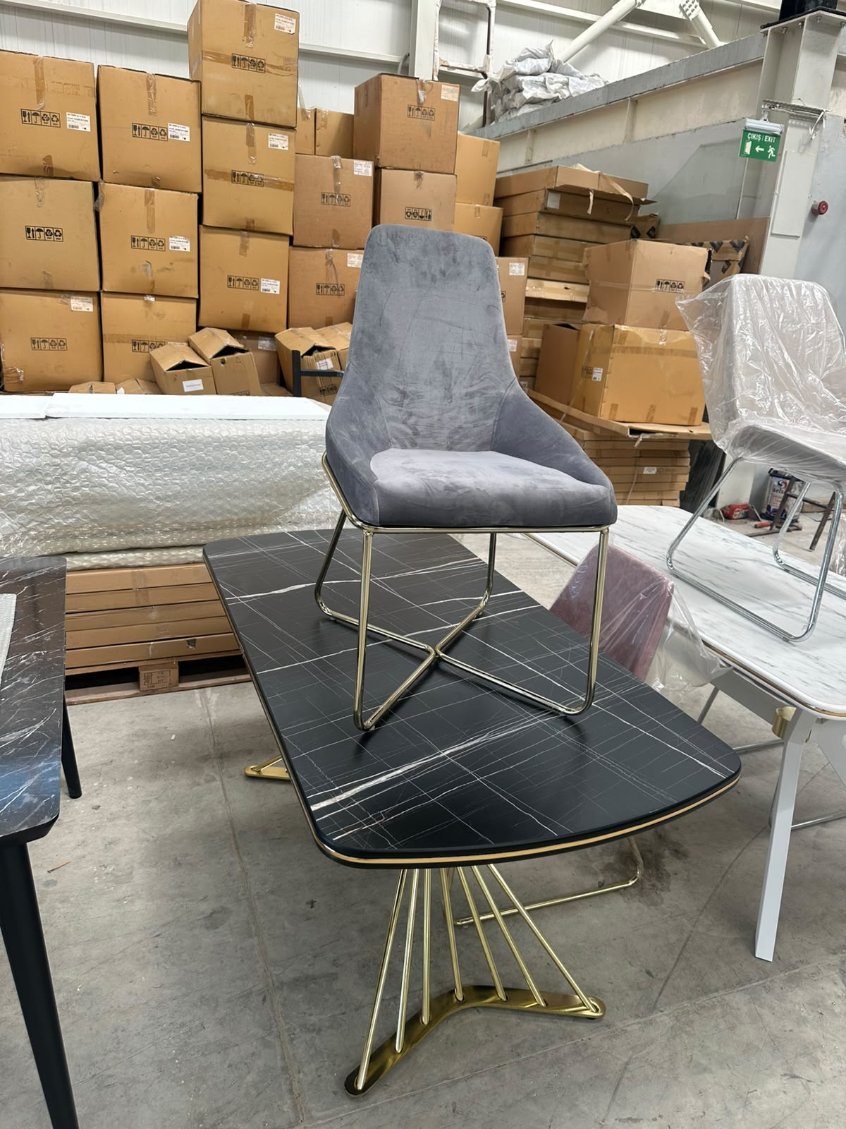 Onyx Yemek Masası Takımı
